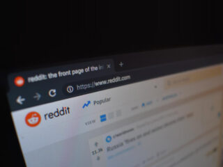 using Reddit to improve search engine rankings